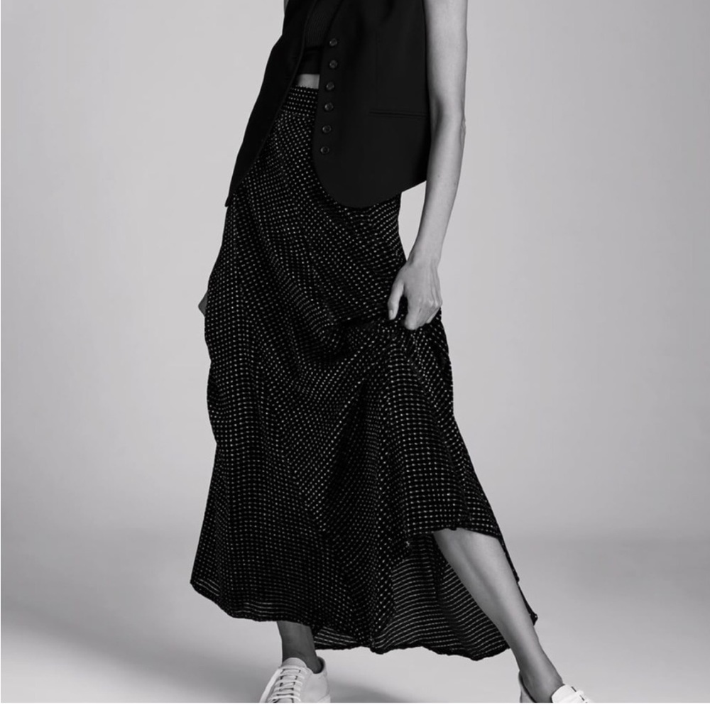 Gorgeous Zara maxi velvet skirt